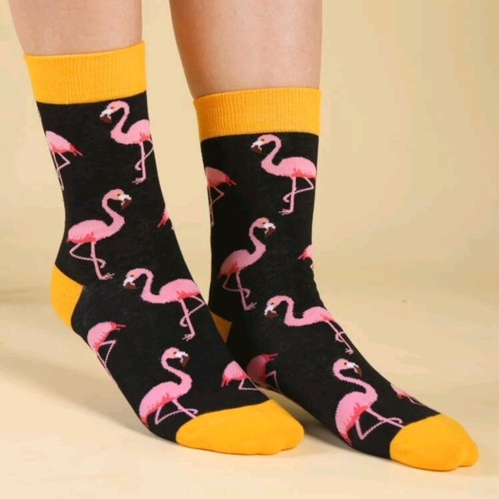 ✨3 FOR $28✨🆕BLACK FLAMINGO SOCKS - ADULT - Picture 3 of 5